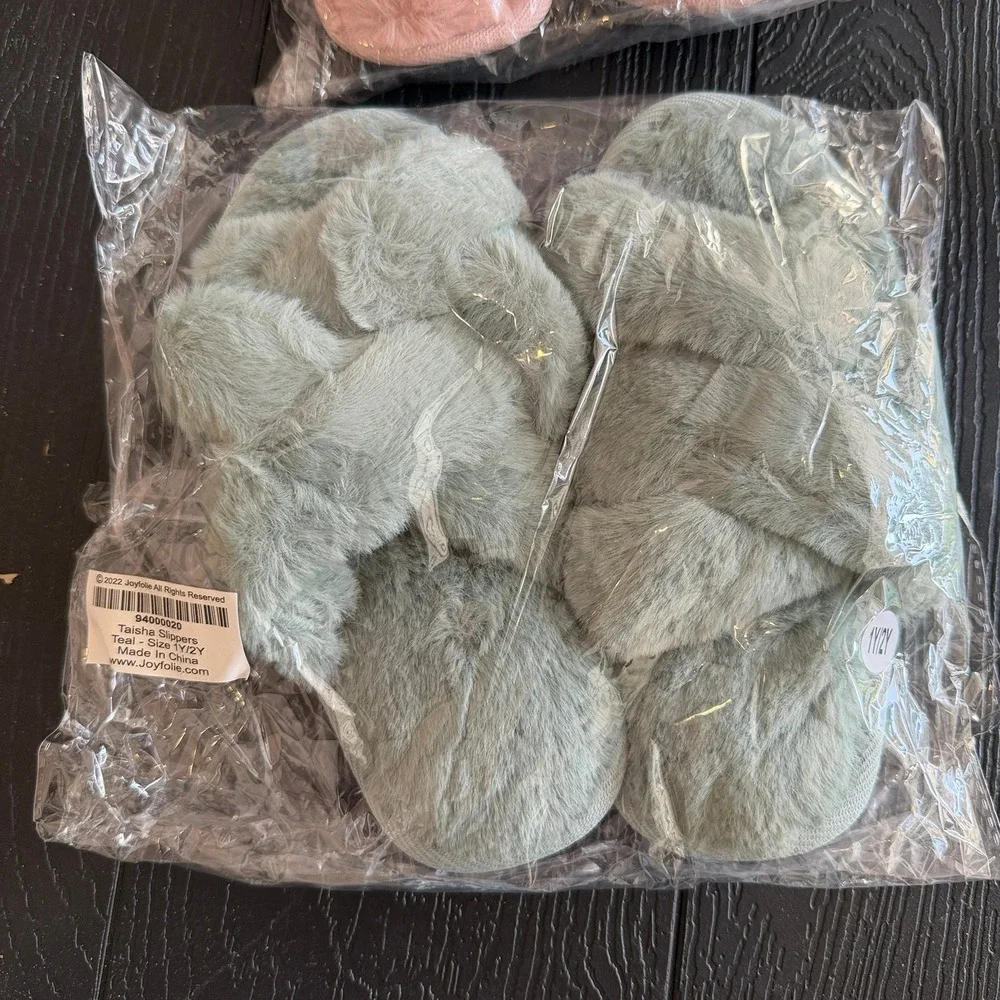 Joyfolie Taisha Kids Teal Faux Fur Braided Criss Cross Slippers Size 1Y/2Y NEW